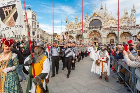 Fiesta de las Marías, Venecia